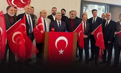 MHP İzmir'den 'Türk Bayrağı' için ortak ses: Hiçbir kirli ele müsaade etmeyeceğiz!