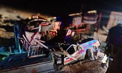 Mısır’da kamyonla işçileri taşıyan pikap çarpıştı: 11 ölü, 9 yaralı