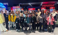 Seferihisarlı çocuklar ilk kez sinema deneyimi yaşadı