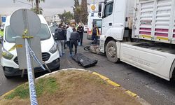 Tır ile motosikletin çarpıştığı kazada 1 kişi öldü