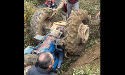 Direksiyonu kitlenen traktör, ırmağa devrildi: 1 ölü