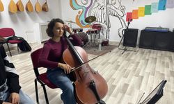 Uluslararası Gençlik Merkezi, sanatı gençlerle buluşturuyor