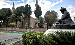 Usta fotoğrafçı, Manisa'nın hafızasına ışık tutacak