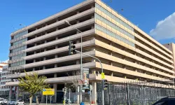 İzmir Konak'ta yer alan Çankaya Katlı Otopark kullanıma kapatıldı