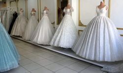 Beyaz hayalin yerini elbise aldı