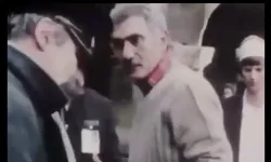 Yılmaz Güney'in Duvar filmi setinde birine saldırdığı görüntüler ortaya çıktı