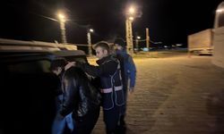 Yol kontrolünde şok: Otobüste kaçak göçmenler çıktı!