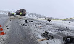 2 tırın çarpıştığı kazada 1 kişi hayatını kaybetti