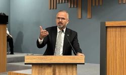 AK Partili Yıldız'dan Büyükşehir'e sert eleştiri: İzmir'e 'eylem belediyeciliği' kazandırdılar!