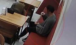 Akıllara durgunluk veren olay! Müşterinin yaptığı kameraya yansıdı