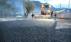 Manisa Büyükşehir, kendi asfaltını yollarda kullanmaya başladı