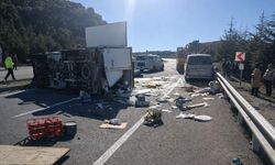 Baba ve oğlu kazada hayatını kaybetti