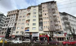 Baz istasyonunu tamir ederken 7’nci kattan düşüp öldü