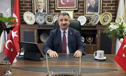 Başdaş'tan Başkan Denizli'ye sert yanıt: Konak’ta pişer, Çeşme’ye yalan, kibir ve iftira düşer!