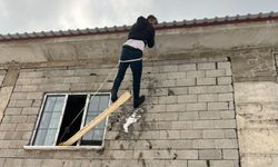 Çatıda kar temizlerken ölümden döndü! Ekipler saniyelerle yarıştı