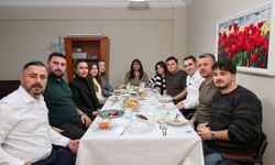 CHP İzmir, üniversitelilerle aynı sofrada: "Geleceği birlikte inşa edeceğiz"