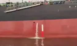Denizi kirleten gemiye 17 milyon TL ceza!