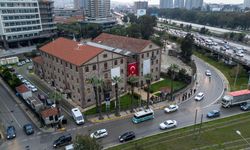 El koyma girişimine güçlü yanıt: Atatürk imzalı kararname, Meslek Fabrikası’na asıldı