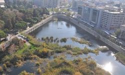 İzmir Büyükşehir Meclisi'nde Basmane Çukuru eylemi