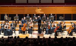 İzmir Oda Orkestrası’ndan muhteşem performans