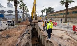 İzmir’de altyapıya 3 milyarlık dev hamle: Alsancak'ta yoğun mesai sürüyor