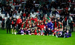 Karşıyaka yarışı bırakmadı