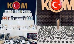 Kaçakçılara geçit yok! Tarihi sikkeler ve kaçak telefonlar yakalandı