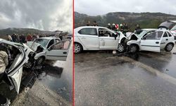 Kafa kafaya çarpışan otomobiller can aldı: 6 ölü, 6 yaralı