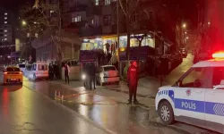 Kahvehaneden çıkan iki arkadaşa silahlı saldırı: 1 ölü