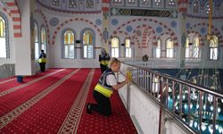 Karabağlar’da camiler Ramazan’a hazırlanıyor