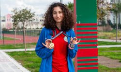 Karşıyaka’nın genç atletinden çifte madalya