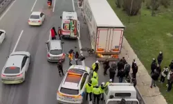 Korkunç kaza: Arızalı TIR’a çarpan motosikletli öldü