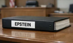 Maxwell’den Epstein belgeleri yasasına Anayasa itirazı