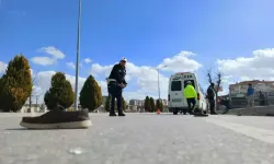 Minibüsün çarptığı taya 32 metre savruldu, hayatını kaybetti