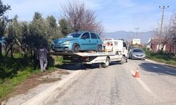 İzmir'de iki otomobilin çarpıştığı kazada 1 kişi yaralandı