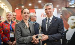 Soma’nın hikayesi tuvale taşındı: "Karanlıktan Işığa" İzmir’de