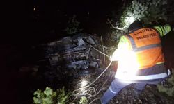 Uçuruma yuvarlanan otomobilde 1 kişi hayatını kaybetti