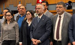 İzmir Büyükşehir Meclisi’nde Akın Gürlek tartışmasına AK Parti'den tepki