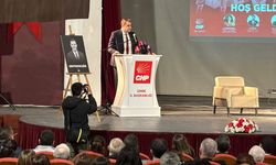 İzmir’de ‘Gerçekleri Bilmeye Hakkınız Var Hukuk Paneli’ yapıldı