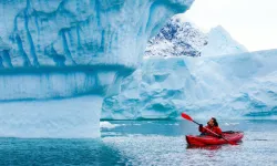 40 yıllık dev buzdağı A23a parçalanarak yok oluyor