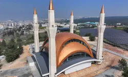 İzmir'de 5 bin kişilik Hacı Mustafa Tekinalp Camisi açılışa gün sayıyor