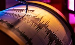 Alaska'da 6,4 büyüklüğünde çok şiddetli deprem: Yer yerinden oynadı!