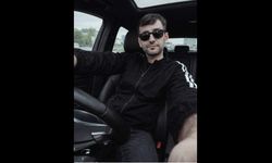 Bariyerlere çarpan motosikletli hayatını kaybetti