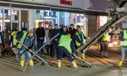 Başkan Tugay gece mesaisinde: Bayraklı ve Buca’daki çalışmaları sahada inceledi