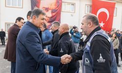 Başkan Tugay, İZSU personeli ile bayramlaştı: "İZSU bizim gururumuzdur"