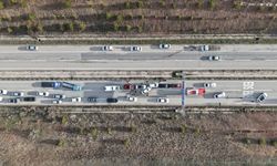 Bayram tatili dönüşü kaza kabusu: 6 araç birbirine girdi, yaralılar var!