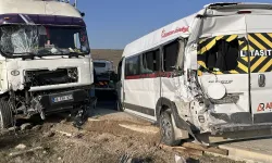 Beş araç birbirine girdi: Çok sayıda yaralı var