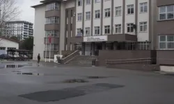 Bıçaklı saldırıda yaralanan öğretmen hayatını kaybetti