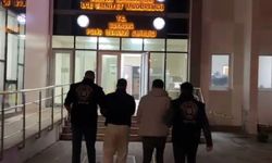 Bornova’da şok olay! Polis süsü verip eve baskın yaptılar