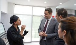 CHP İzmir İl Başkanı Çağatay Güç, Balçova’da esnafın nabzını tuttu